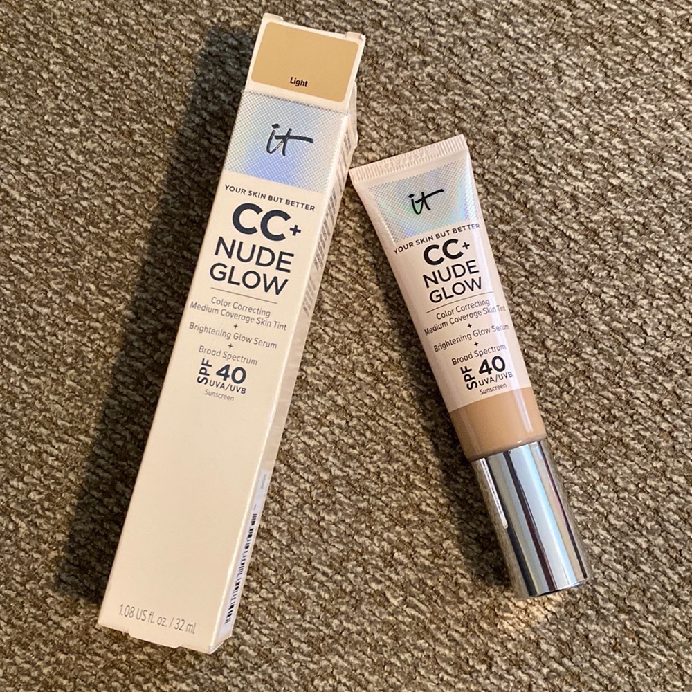 It CC + Nude Glow Color Correcting Medium Coverage Skin Tint